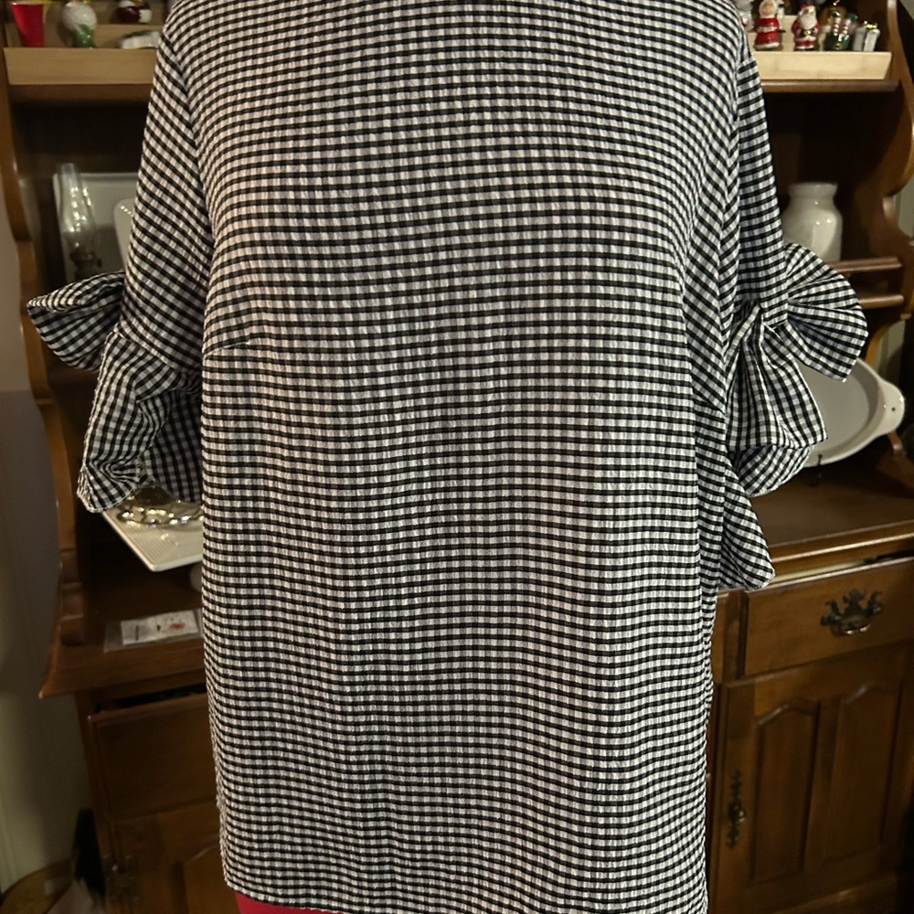 SHEIN Black and White Checkered Top